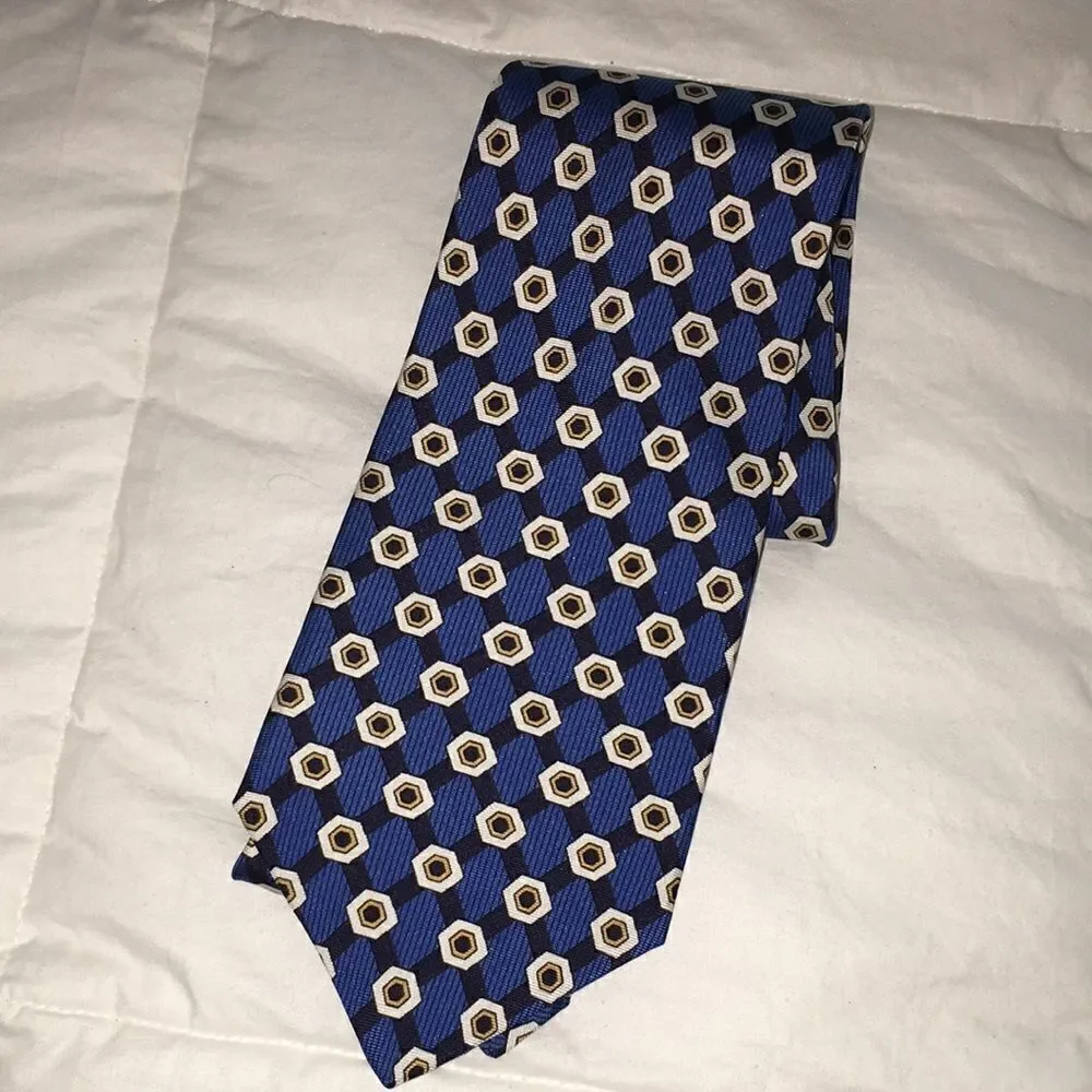 Vintage Blue Aquascutum of London retro hexagon silk print theme sewn neck tie